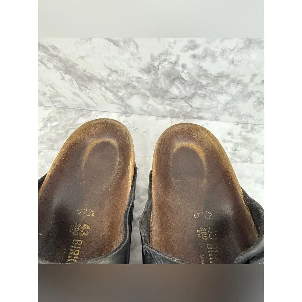 BIRKENSTOCK Arizona Men's Sz 10 Black Leather Two-Strap Sandals Cork Footbed